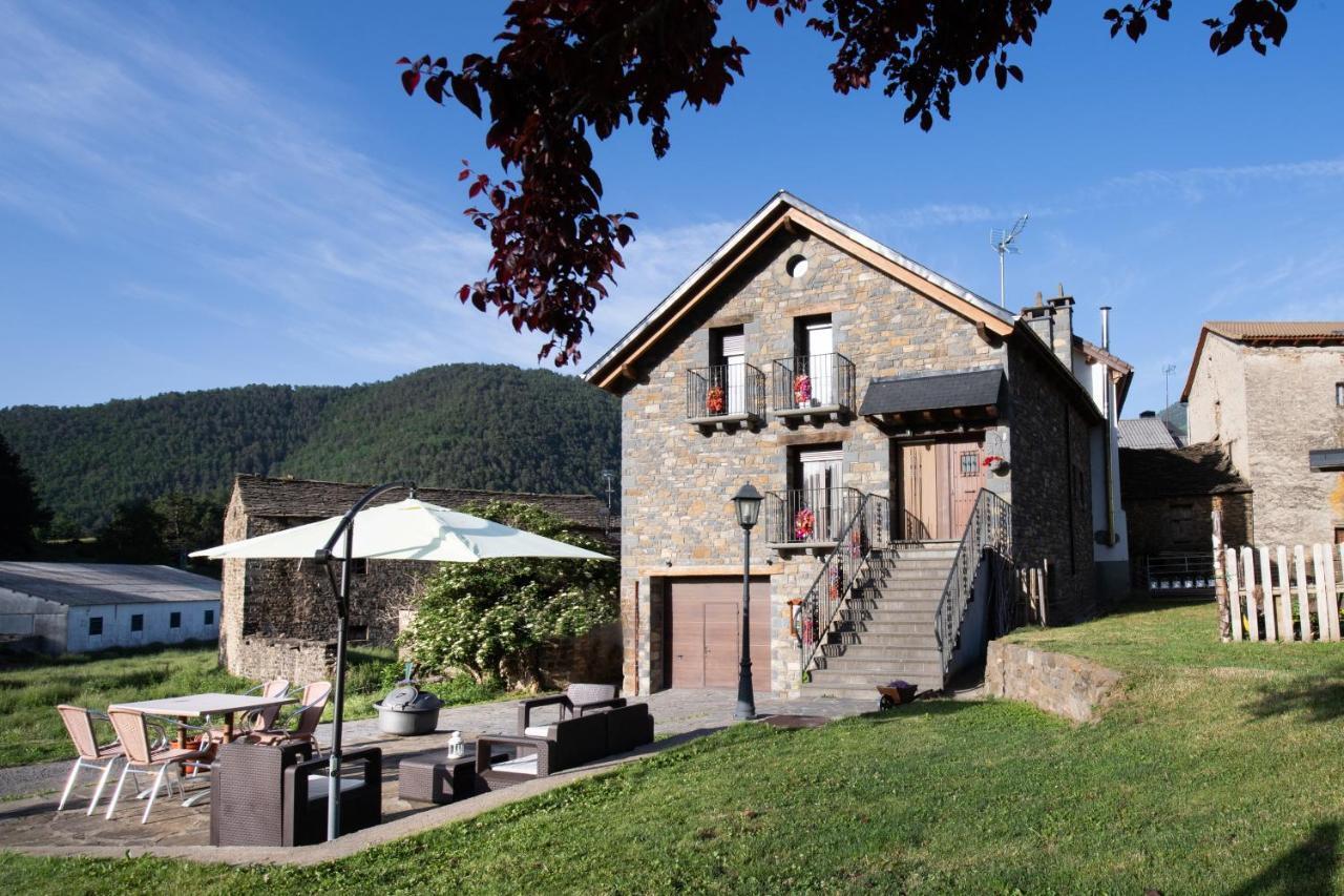 Gasthaus Casa Bergua Víu Exterior foto